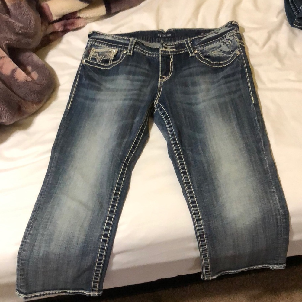 capris